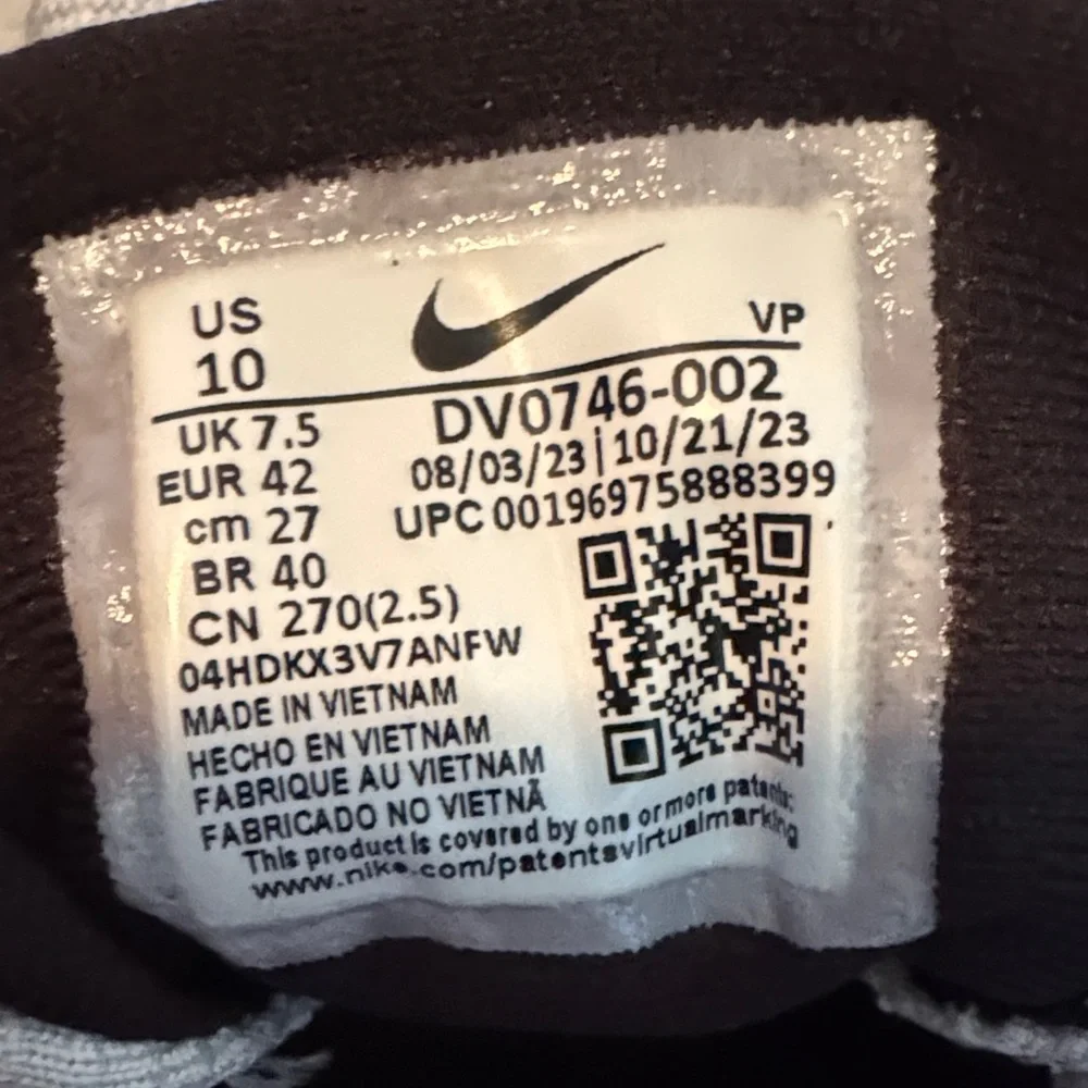 Nike w flex experience rn 12 White& Black Running Shoes Blue Accents 10 w/ 8.5 m - Picture 2 of 5
